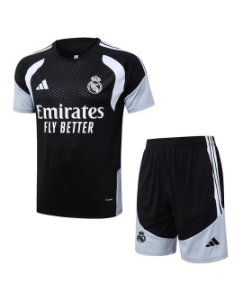 Real Madrid Combinaison d'entraînement 2026/27 Real Madrid Combinaison d'entraînement 2026/27
