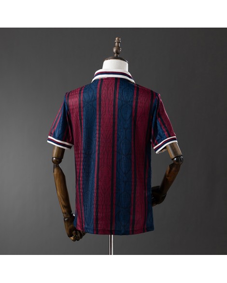 Maillot rétro édition 125e anniversaire du FC Barcelone, saison 2025/26