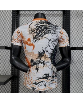 Maillot Real Madrid 2025/26 version dragon noir et blanc version joueur