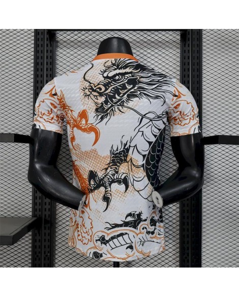 Maillot Real Madrid 2025/26 version dragon noir et blanc version joueur