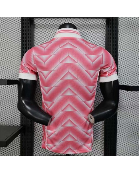 Maillot rose du Real Madrid pour la saison 2025/26 - Player