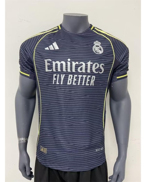 Maillot extérieur authentique du Real Madrid 2025/26