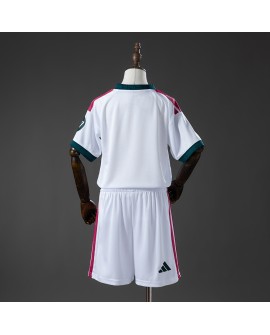 Ensemble de maillots domicile du Real Madrid pour la saison 2026/27 - Enfants