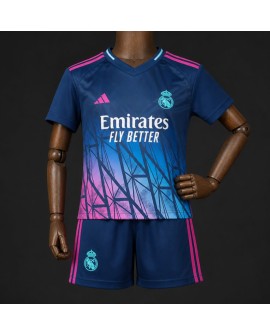 2026/27 Real Madrid Maillot édition spéciale (maillot + short) - Enfant 2026/27 Real Madrid Maillot édition spéciale (maillot + short) - Enfant