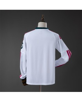 Maillot domicile manches longues du Real Madrid pour la saison 26/27