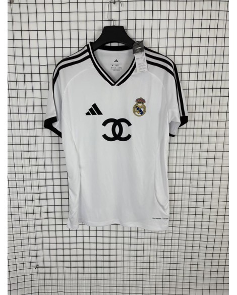 Maillot blanc édition spéciale Real Madrid 2026/27
