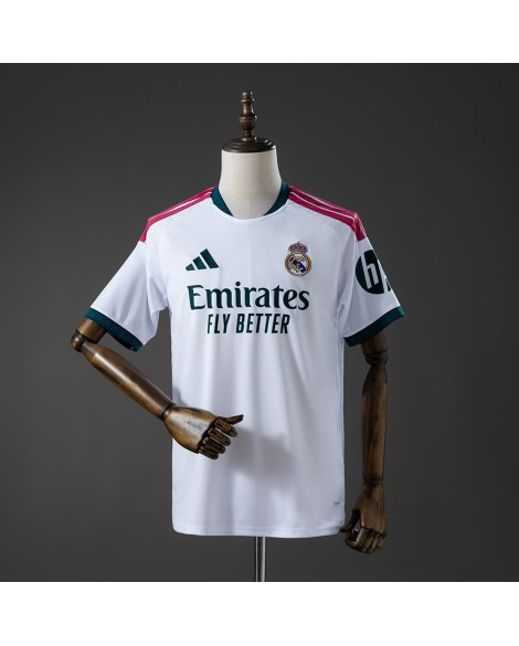 Maillot domicile du Real Madrid 2627