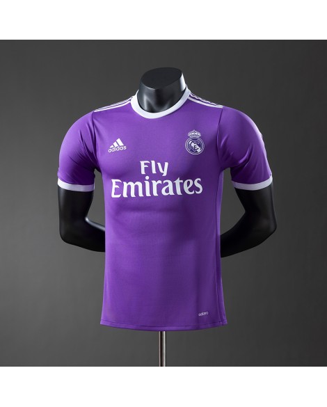 Maillot Real Madrid 16/17 version joueur rétro extérieur