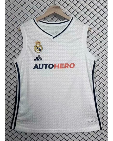 Uniforme de basket domicile du Real Madrid 2425
