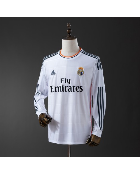 Maillot domicile du Real Madrid rétro 2013/14 par Adidas à manches longues