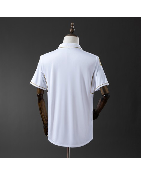 Maillot domicile du Real Madrid rétro 2011/12 par Adidas