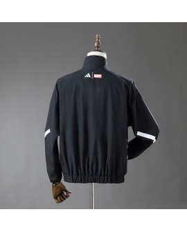 Trench-coat édition spéciale Real Madrid saison 2026/27