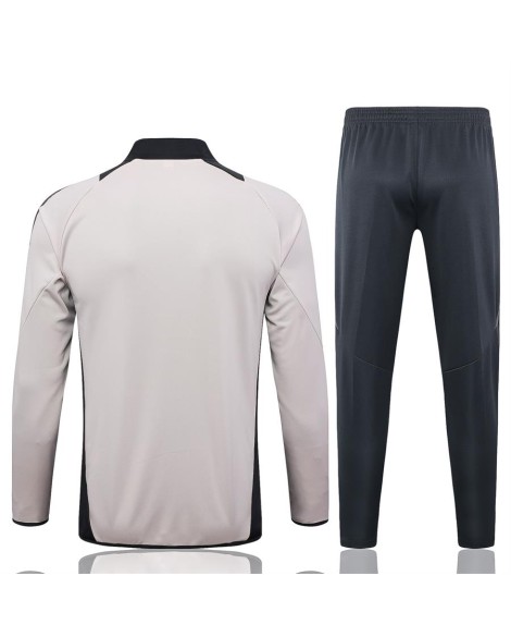 2425 Veste d'entraînement Real Madrid - Rose clair