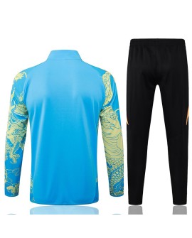 2425 Veste d'entraînement Real Madrid - Bleu clair (Spray Black Dragon)