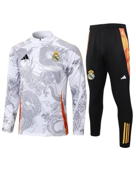 2425 Uniforme d'entraînement du Real Madrid-blanc (spray dragon noir)