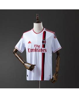 Maillot extérieur rétro de l'AC Milan pour la saison 2011/12