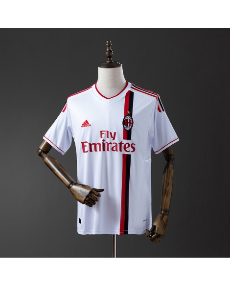Maillot extérieur rétro de l'AC Milan pour la saison 2011/12
