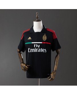 Maillot rétro extérieur, troisième maillot de l'AC Milan, saison 2011/12