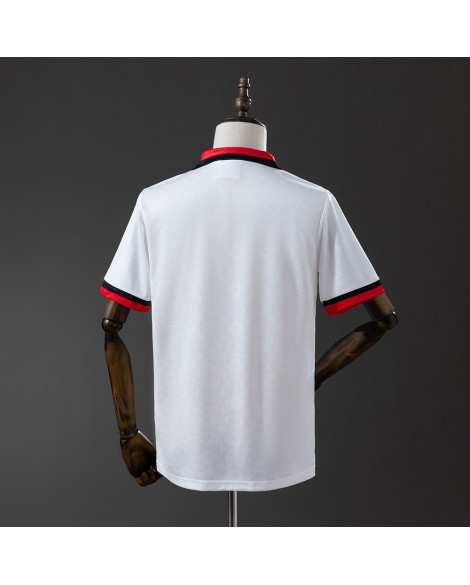 Maillot rétro extérieur de l'AC Milan pour la saison 1989/90