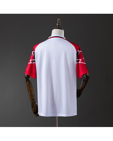 Maillot rétro AC Milan saison extérieure 1997/98 (Édition spéciale)