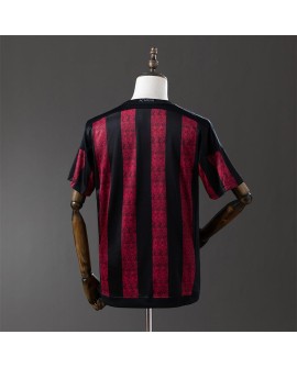 Maillot domicile rétro de l'AC Milan, saison 2015/16