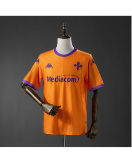 Le quatrième maillot de la Fiorentina, le 2526