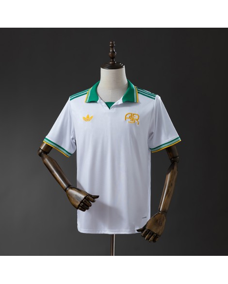 Troisième maillot extérieur de la Roma pour la saison 2025/26 Troisième maillot extérieur de la Roma pour la saison 2025/26