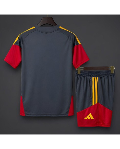 AS Rome Tenue d'entraînement gris foncé 2026/27 AS Rome Tenue d'entraînement gris foncé 2026/27