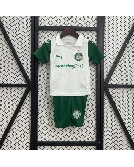 25/26 enfants Palmeiras à l'extérieur