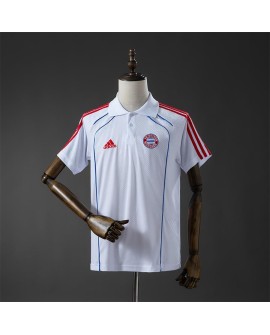 Polo blanc de la saison 25/26 du Bayern Munich