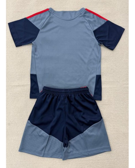 Tenue d'entraînement du Bayern Munich 2026/27(Maillot + Short) - Enfant