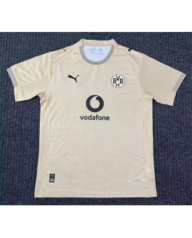 Maillot beige édition spéciale Borussia Dortmund 26/27