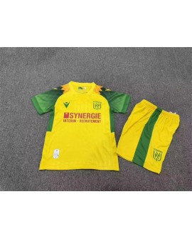 Nantes Tenue domicile 2026/27 (Maillot + Short) - Enfant