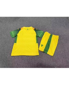 Nantes Tenue domicile 2026/27 (Maillot + Short) - Enfant