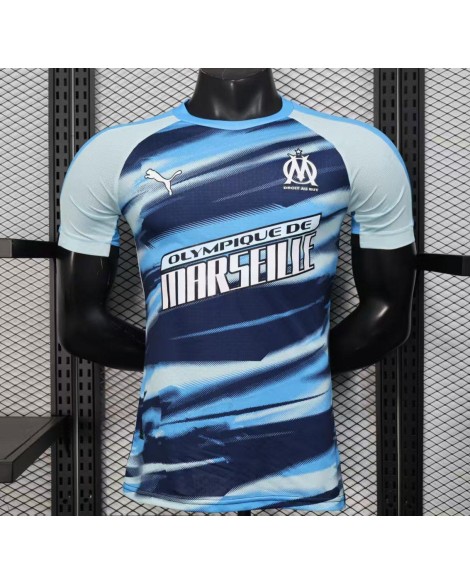 Tenue d'entraînement de l'Olympique de Marseille pour la saison 2025/26 -- Player