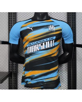 Tenue d'entraînement de l'Olympique de Marseille pour la saison 2025/26 -- Player