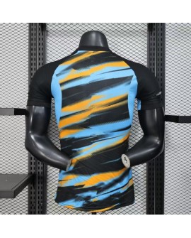 Tenue d'entraînement de l'Olympique de Marseille pour la saison 2025/26 -- Player