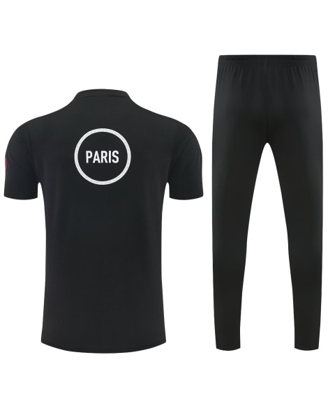 Tenue d'entraînement du PSG Tenue d'entraînement du PSG