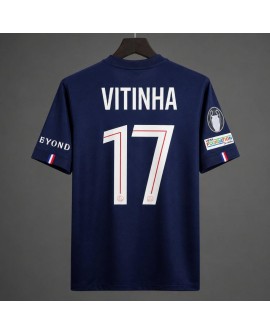 PSG Maillot domicile 2025/26 avec écusson complet de la Ligue des Champions - Vitinha n° 17