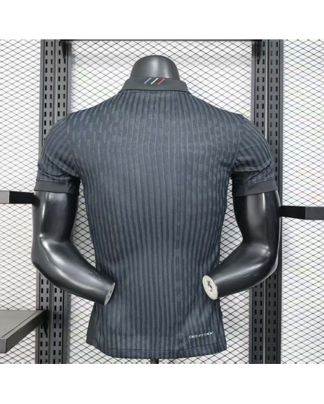 quatrième maillot extérieur du Paris Saint-Germain pour la saison 2025/26 - Player