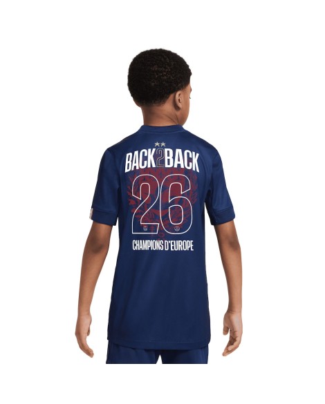 Maillot domicile Stadium PSG Nike 2025-26 – Impression Champions d'Europe 2026 - Enfant Maillot domicile Stadium PSG Nike 2025-26 – Impression Champions d'Europe 2026 - Enfant