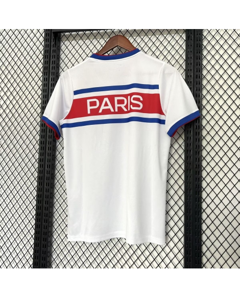 Maillot extérieur du Paris Saint-Germain pour la saison 2026/27 Maillot extérieur du Paris Saint-Germain pour la saison 2026/27
