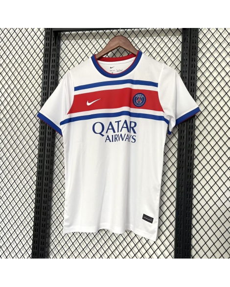 Maillot extérieur du Paris Saint-Germain pour la saison 2026/27 Maillot extérieur du Paris Saint-Germain pour la saison 2026/27