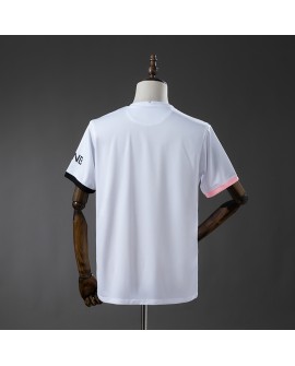 Maillot rétro extérieur du Paris Saint-Germain pour la saison 21/22