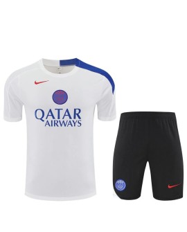 Tenue d'entraînement du Paris Saint-Germain pour la saison 2025/26