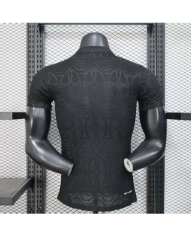 Tenue d'entraînement du PSG pour la saison 2025/26- Player