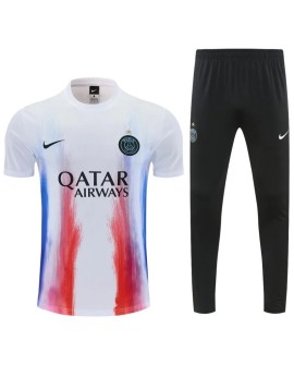 Tenue d'entraînement du Paris Saint-Germain pour la saison 2026/27 (maillot + short)