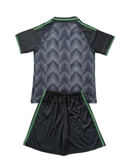 Kit d'objectifs pour les sorties 2026/27 (Maillot +Short)