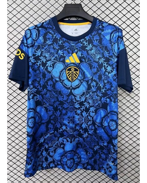 Leeds United Maillot d'avant-match 2026/27 Leeds United Maillot d'avant-match 2026/27
