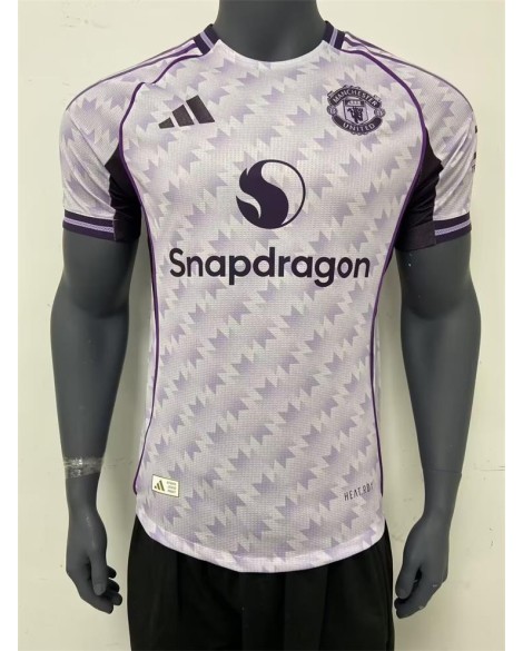 Maillot extérieur authentique de Manchester United 2025/26